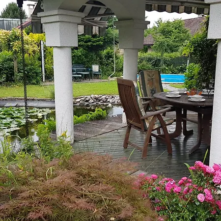 Privatunterkunft Adax With Huge Garden, Swimming Pool And Bbq