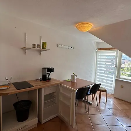 Privatunterkunft Adax With Huge Garden, Swimming Pool And Bbq Laibach