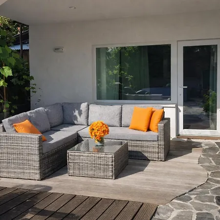 Alloggio in famiglia Adax With Huge Garden, Swimming Pool And Bbq Lubiana