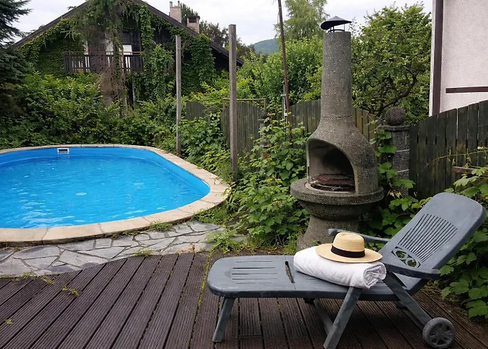 Adax With Huge Garden, Swimming Pool And Bbq Ubytování v soukromí