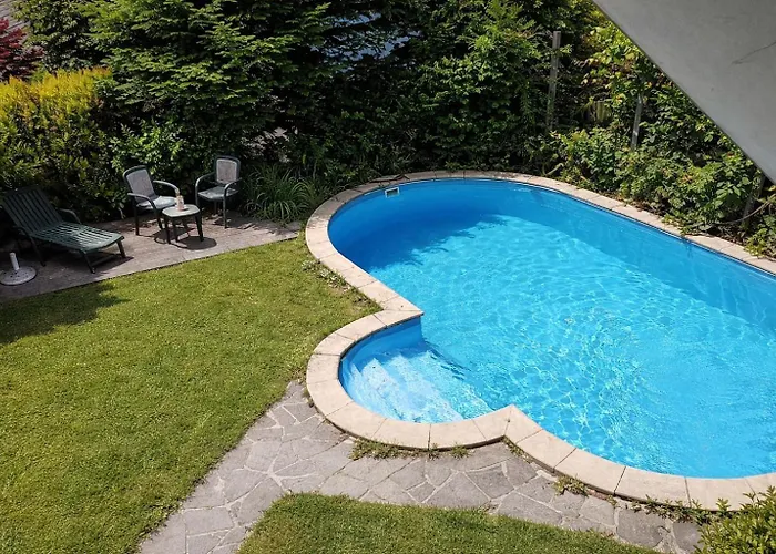 Adax With Huge Garden, Swimming Pool And Bbq Ubytování v soukromí *