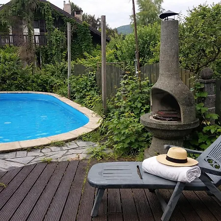 Adax With Huge Garden, Swimming Pool And Bbq Nastanitev v družini